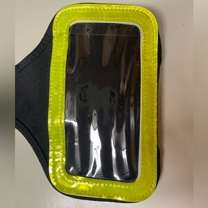 Runners cell Phone Arm band. Mesh and Velcro closure. Neon yellow and black